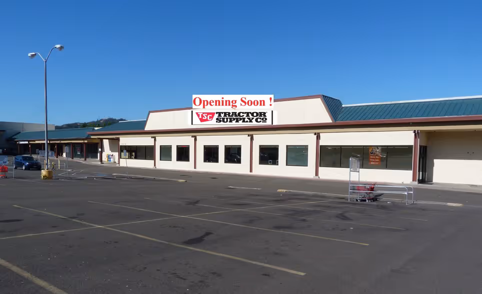 Lease Purchase and Project Listings Hint at Tractor Supply Plans in Roseburg