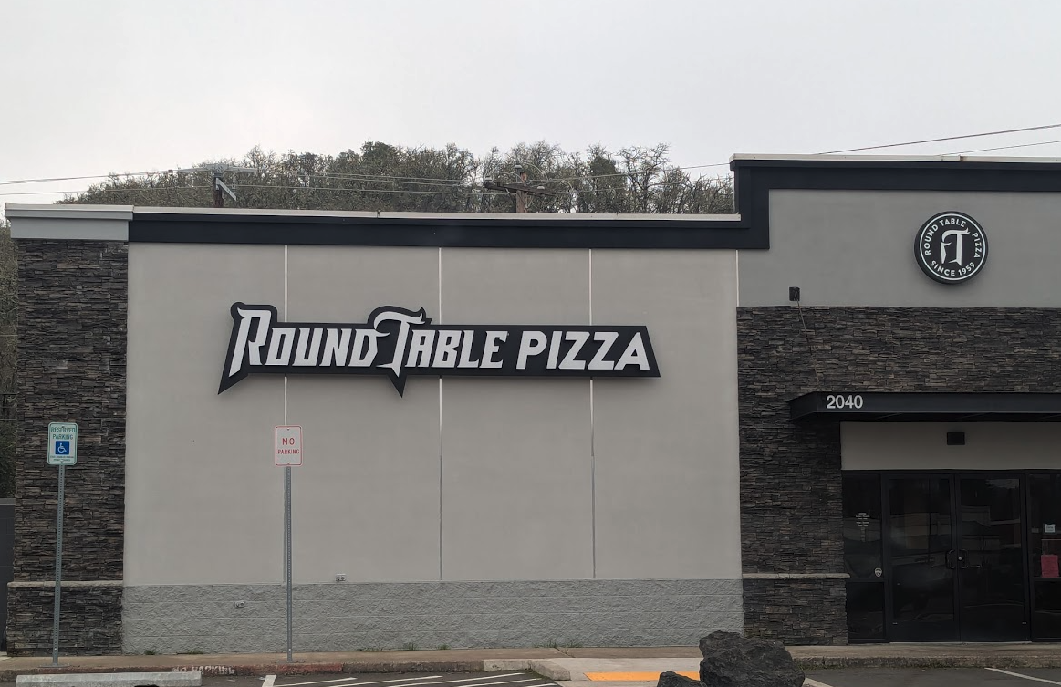 Round Table Pizza Set to Return to Roseburg This Spring