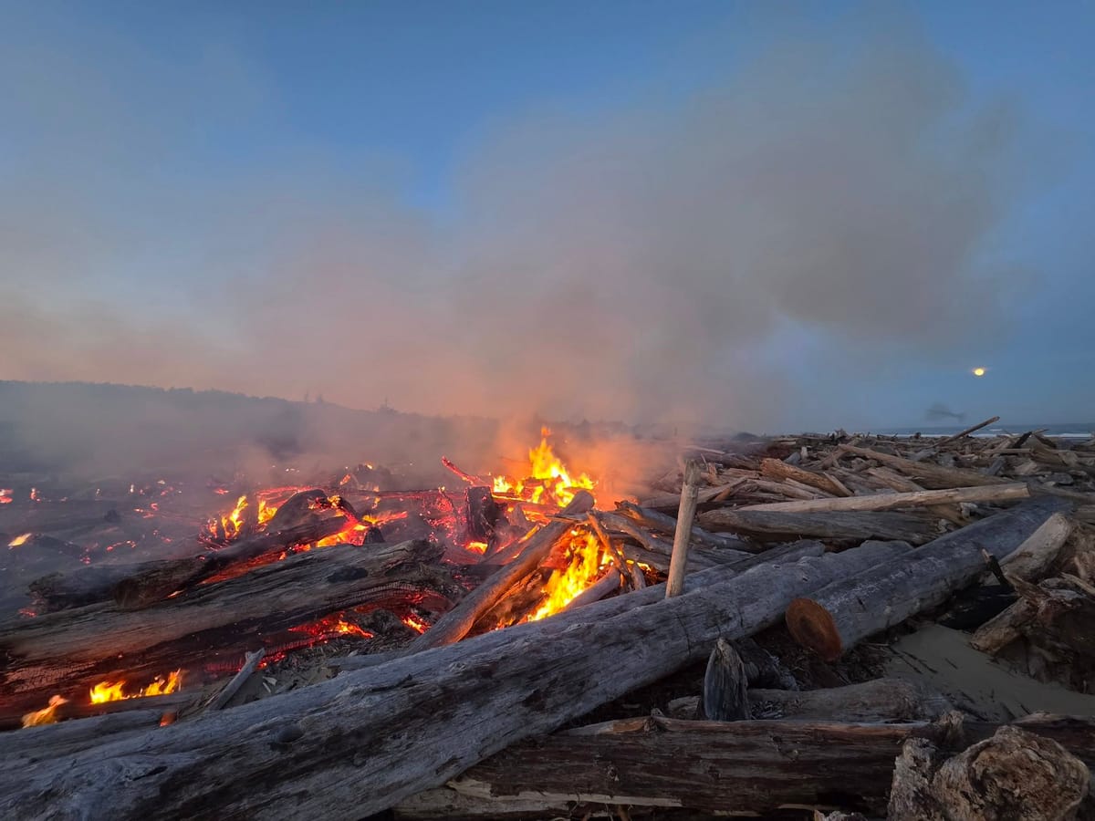 Half Moon Bay Fire Contained Near Winchester Bay