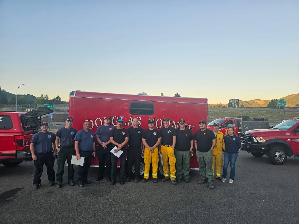 Douglas County Fire Crews Deploy to East Evans Creek Fire as Blaze Grows Beyond 3,100 Acres