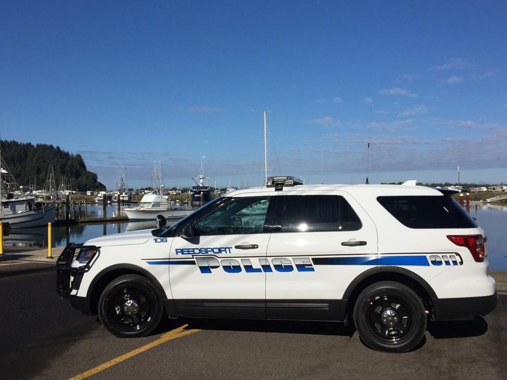 Reedsport Woman Killed, 2-Year-Old Son Injured After Being Struck on Highway 101