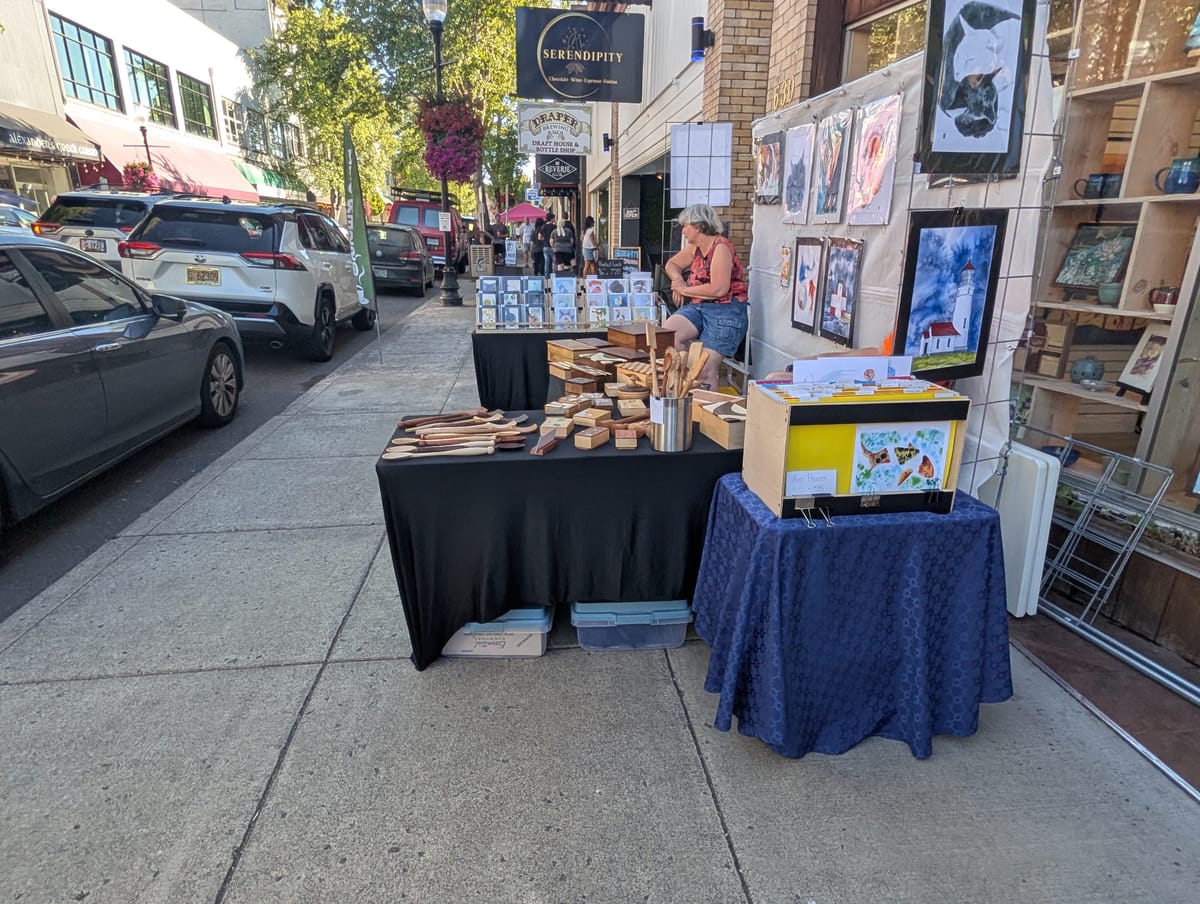 Downtown Roseburg Comes Alive During Fifth Friday Event