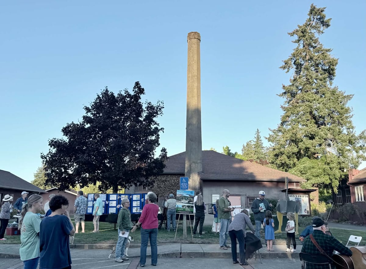 Roseburg Swift Watch Holds First Gathering, Second Viewing Planned Friday