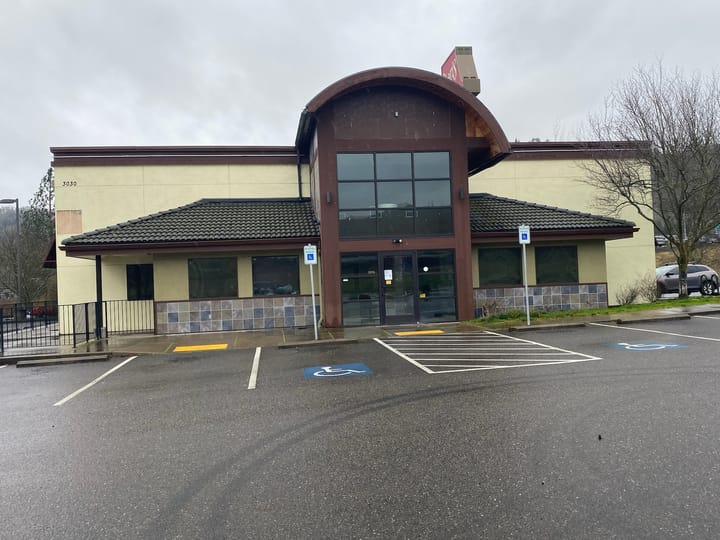 Elmer’s Returns to Roseburg with New Breakfast & Brunch Location