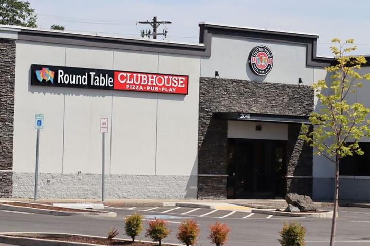 Clubhouse by Round Table Pizza in Roseburg Closing Permanently