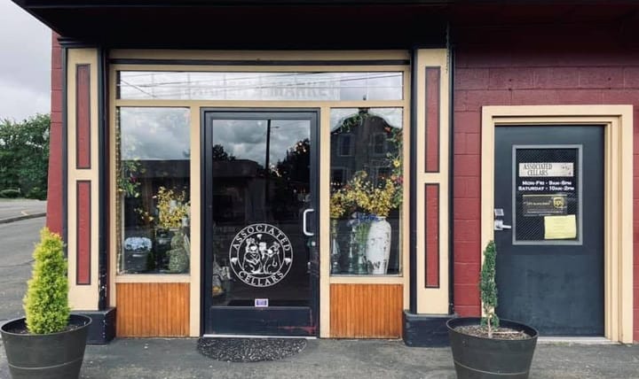 Cellars & Gifts in Roseburg Announces Closure After 25 Years