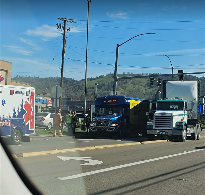Semi-Truck Trailer Strikes U-Trans Bus In Roseburg, Several Passengers Report Minor Injuries