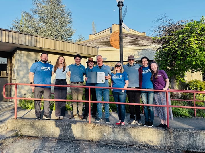 Roseburg Mayor Proclaims May 1 As Thrive Umpqua Day