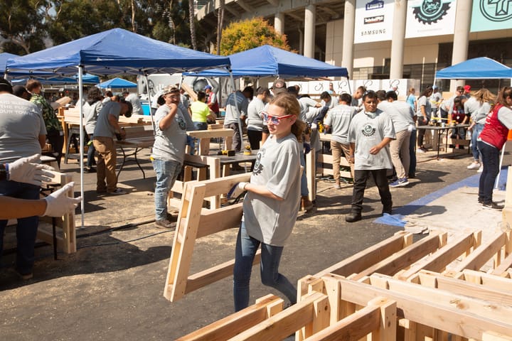 Umpqua Valley Volunteers to Build Beds for Local Children During Bunks Across America