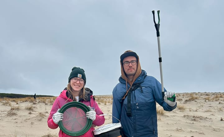 SOLVE Invites Volunteers to September Beach Cleanups Near Douglas County