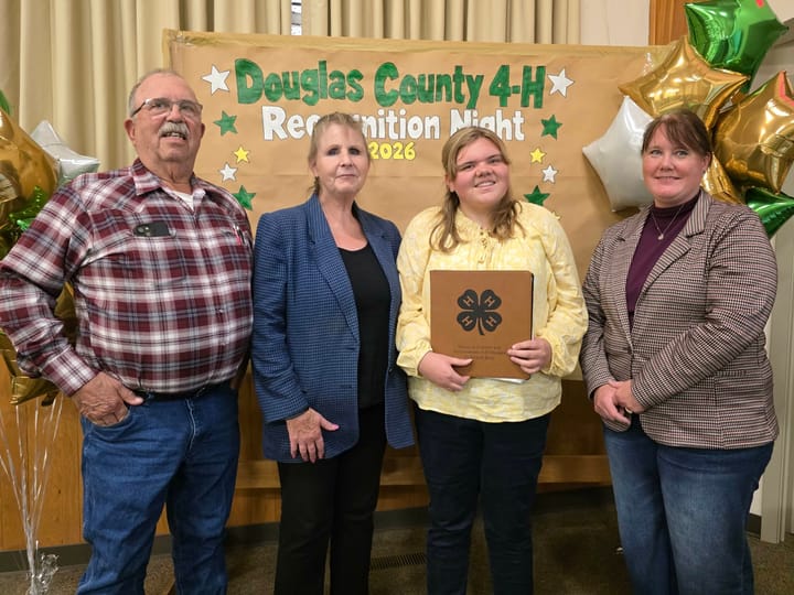 McKenzie Reed Receives Tom Findlay Sr. Outstanding 4-H Member Award