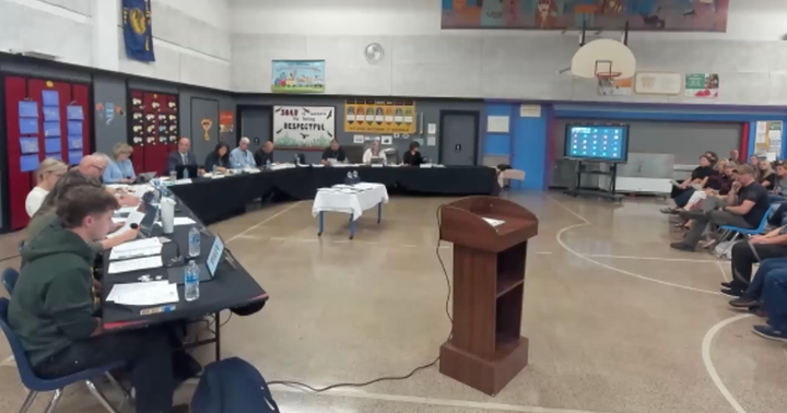Fir Grove Families and Teachers Ask School Board to Weigh Student Needs Before Closure Decision