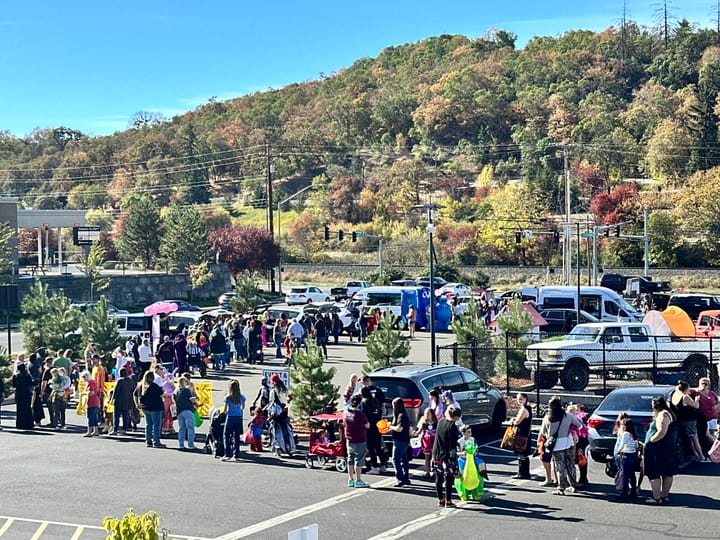 Jerry Bruce Community Campus to Host Fifth Annual Trunk-or-Treat in Roseburg